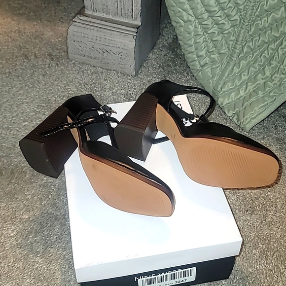 Nine West Janky T Strap Heels - Picture 3 of 3